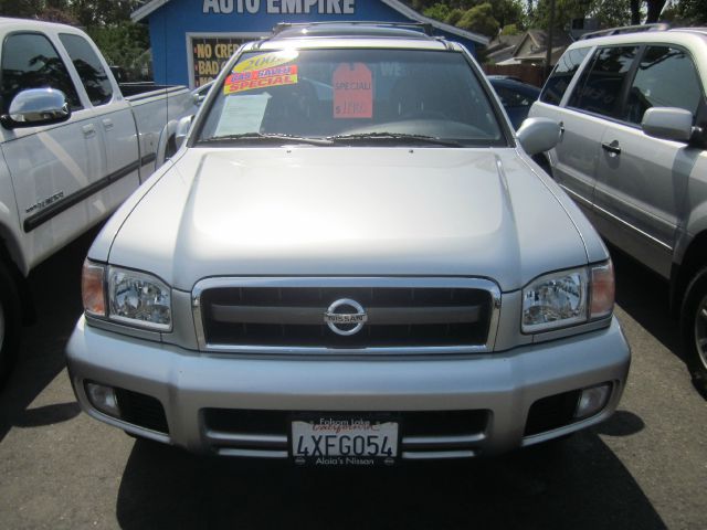 Nissan Pathfinder 2002 photo 2