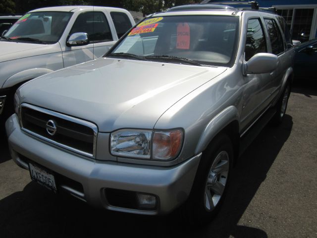 Nissan Pathfinder 2002 photo 3