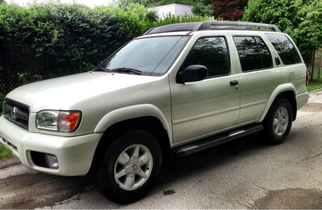 Nissan Pathfinder 2002 photo 4