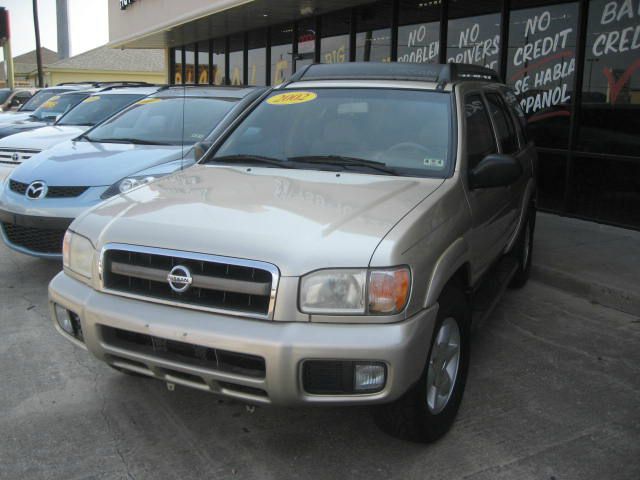 Nissan Pathfinder 2002 photo 3