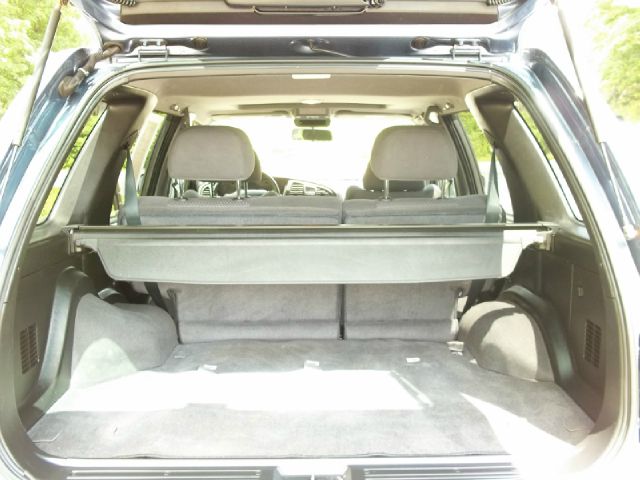 Nissan Pathfinder 2002 photo 11