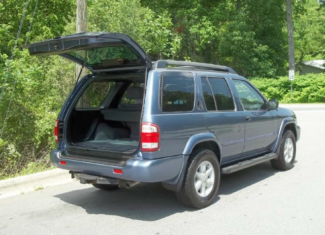 Nissan Pathfinder 2002 photo 5