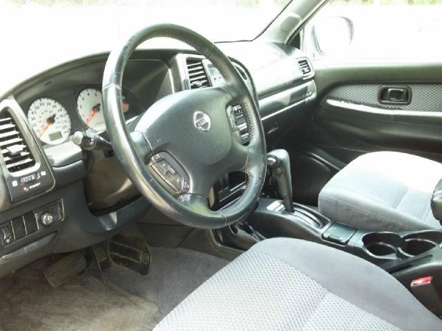 Nissan Pathfinder 2002 photo 9