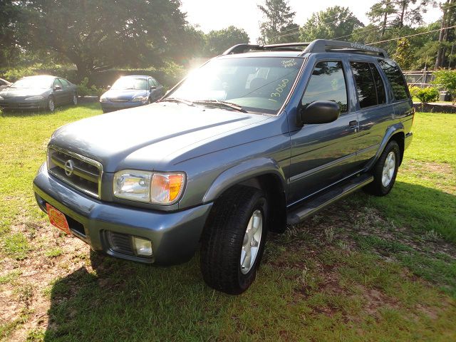 Nissan Pathfinder 2002 photo 3