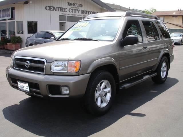 Nissan Pathfinder 2003 photo 1