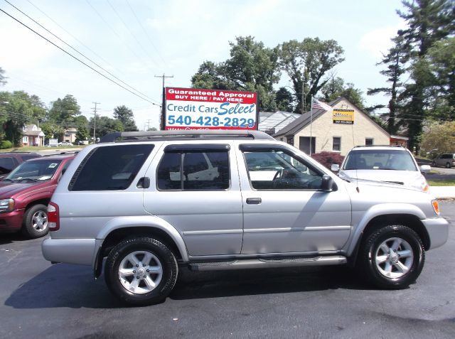 Nissan Pathfinder 2003 photo 11