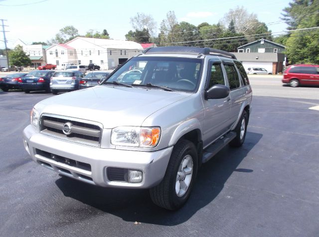 Nissan Pathfinder 2003 photo 8