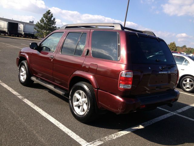 Nissan Pathfinder 2003 photo 1