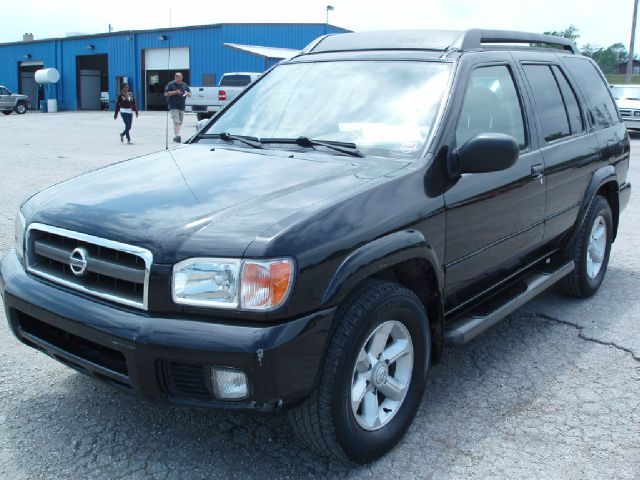 Nissan Pathfinder 2003 photo 17