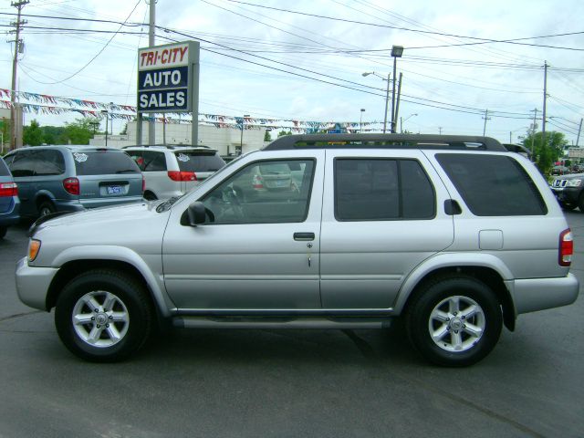 Nissan Pathfinder 2003 photo 3