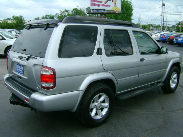 Nissan Pathfinder 2003 photo 8