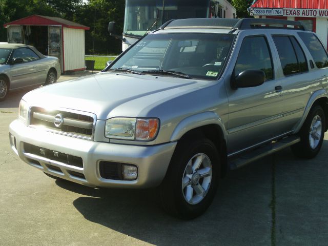 Nissan Pathfinder 2003 photo 1