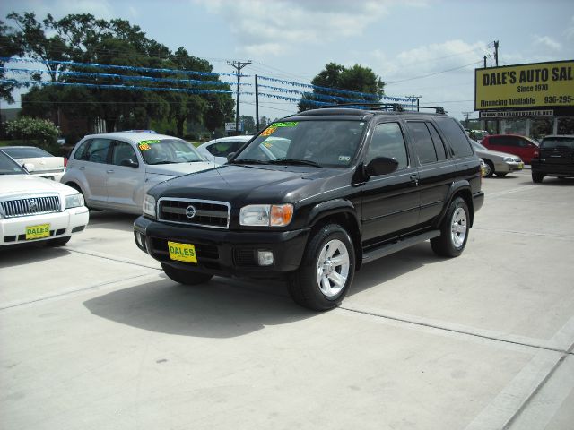 Nissan Pathfinder 2003 photo 1