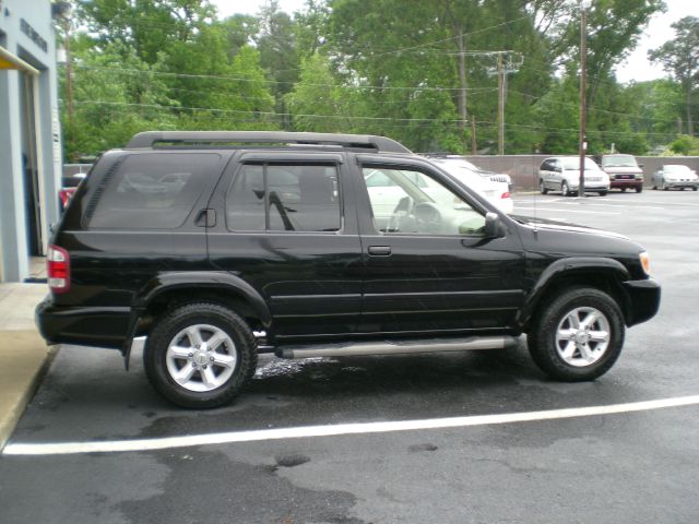 Nissan Pathfinder 2003 photo 5