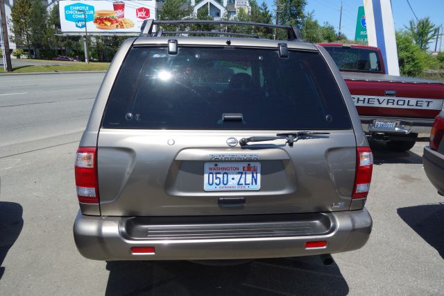 Nissan Pathfinder 2003 photo 5