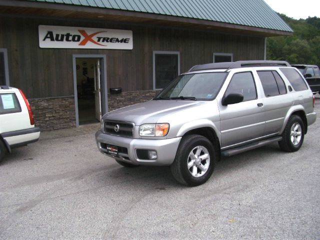 Nissan Pathfinder 2003 photo 1