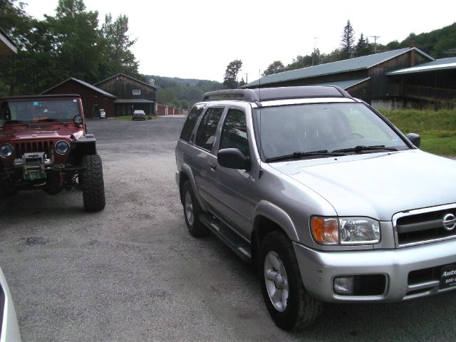 Nissan Pathfinder 2003 photo 4