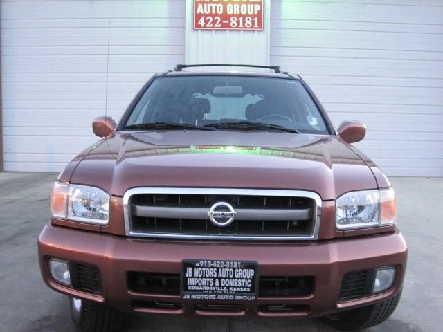 Nissan Pathfinder 2003 photo 2