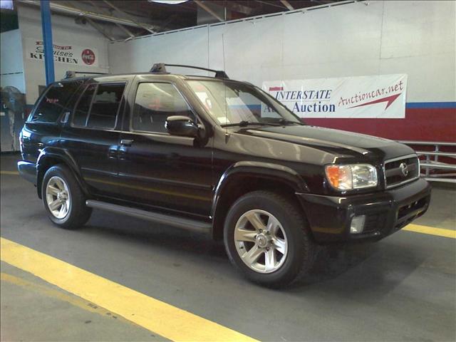 Nissan Pathfinder 2003 photo 2