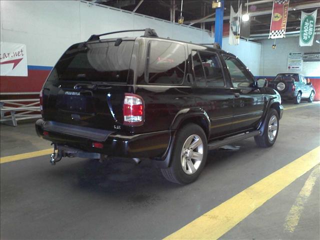 Nissan Pathfinder 2003 photo 3