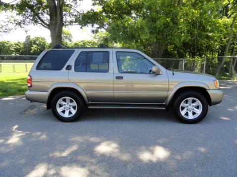 Nissan Pathfinder 2003 photo 1