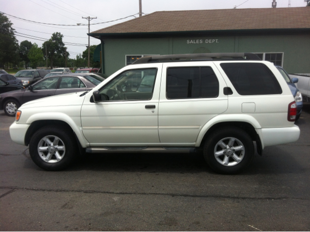 Nissan Pathfinder EX-L W/ DVD System SUV