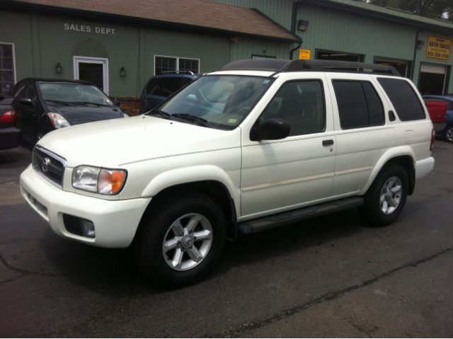 Nissan Pathfinder 2003 photo 4