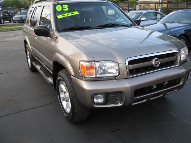 Nissan Pathfinder 2003 photo 4