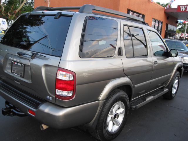 Nissan Pathfinder 2003 photo 9