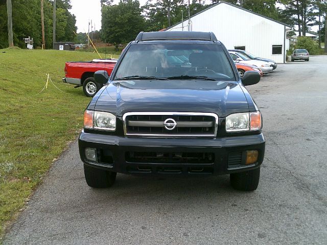 Nissan Pathfinder 2003 photo 1