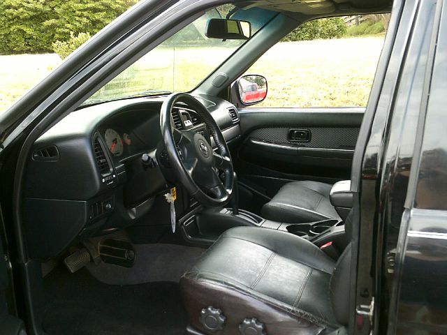 Nissan Pathfinder 2003 photo 4