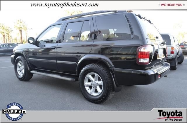 Nissan Pathfinder 2004 photo 2