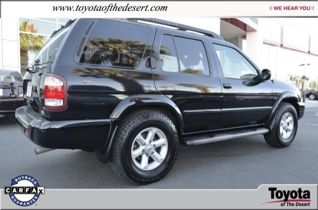 Nissan Pathfinder 2004 photo 1