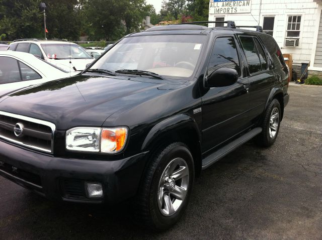 Nissan Pathfinder 2004 photo 3