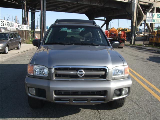 Nissan Pathfinder 2004 photo 1