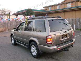 Nissan Pathfinder 2004 photo 5