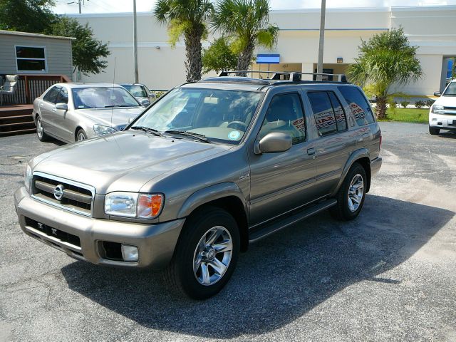 Nissan Pathfinder 2004 photo 5