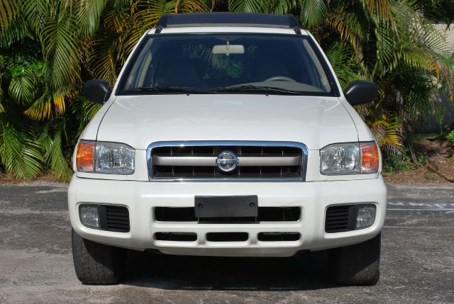 Nissan Pathfinder 2004 photo 17