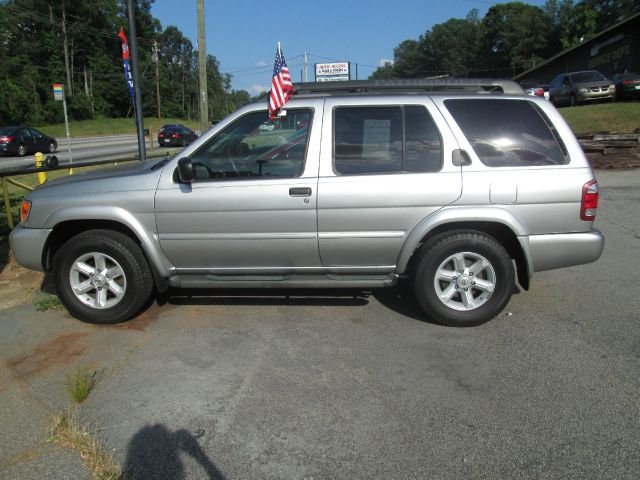 Nissan Pathfinder 2004 photo 1