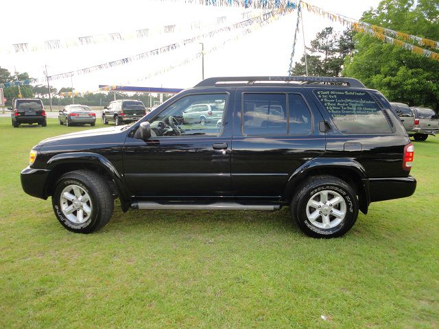 Nissan Pathfinder 2004 photo 12