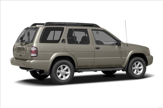 Nissan Pathfinder 2004 photo 3