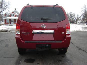 Nissan Pathfinder 2005 photo 3