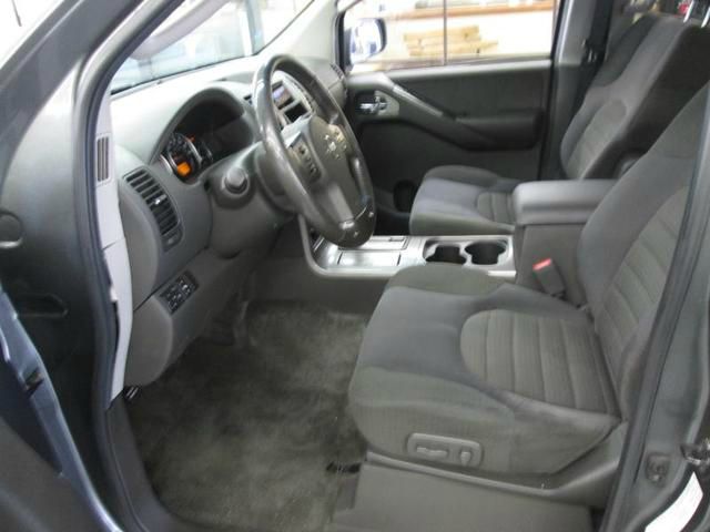 Nissan Pathfinder 2005 photo 2