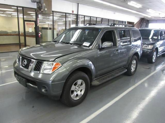 Nissan Pathfinder 2005 photo 4