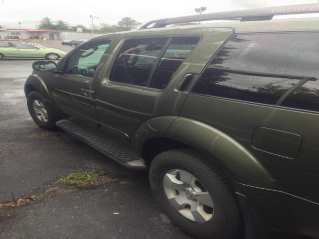 Nissan Pathfinder 2005 photo 2