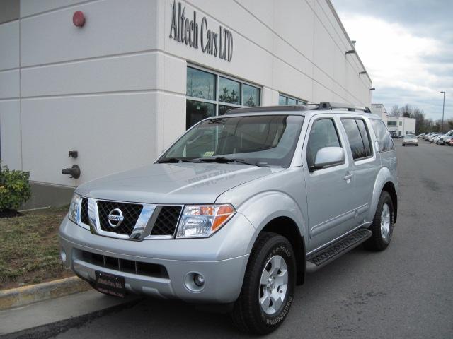 Nissan Pathfinder 2005 photo 5