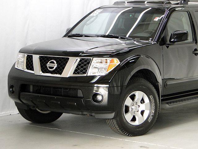 Nissan Pathfinder 2005 photo 1