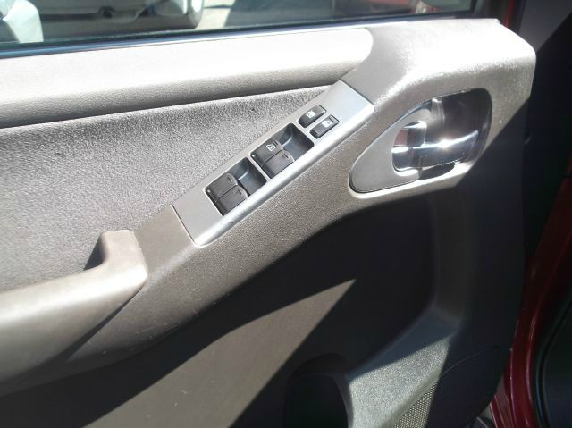 Nissan Pathfinder 2005 photo 3