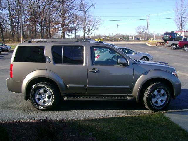 Nissan Pathfinder Lx-4wd Sport Utility