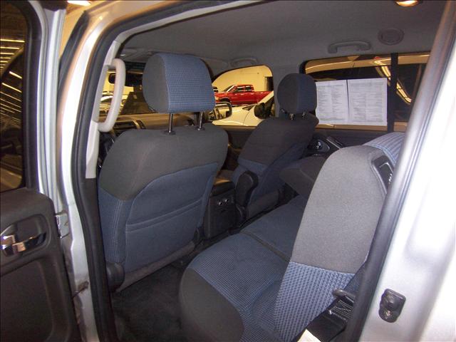 Nissan Pathfinder 2005 photo 2